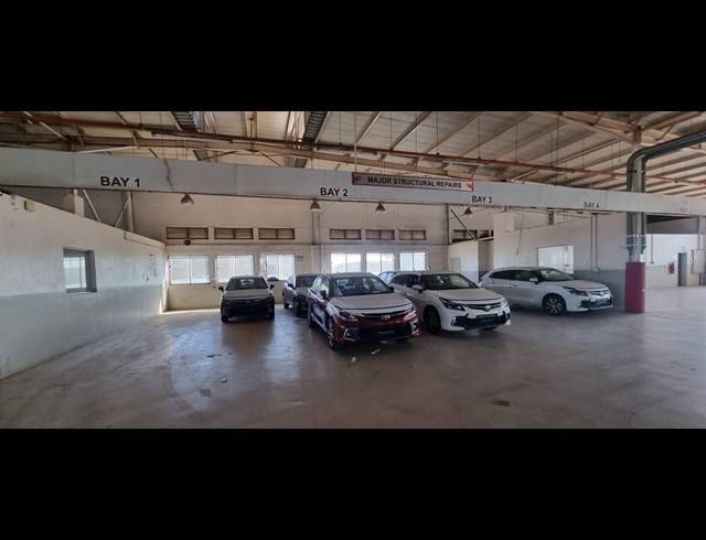 5,100M² WAREHOUSE FOR SALE IN LA ROCHELLE